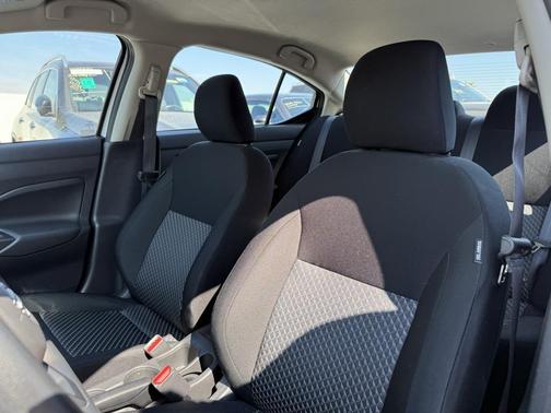 2024 Nissan Versa 1.6 S