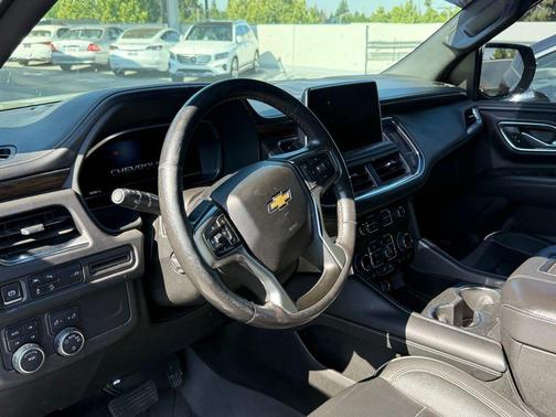 Black 2022 Chevrolet Suburban Premier