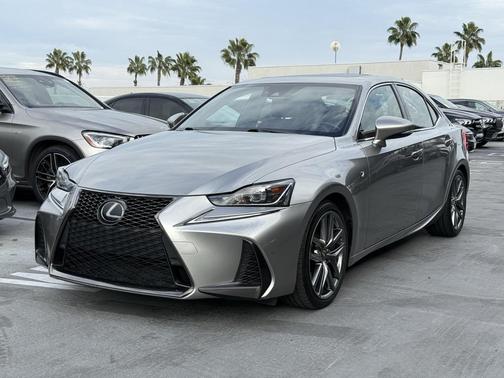 2018 Lexus IS 300 Base