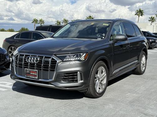 2021 Audi Q7 55 Prestige