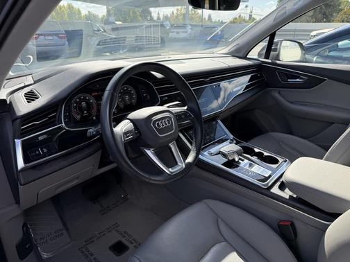 2021 Audi Q7 55 Prestige