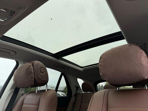 Polar White 2026 Mercedes-Benz GLE 450 4MATIC