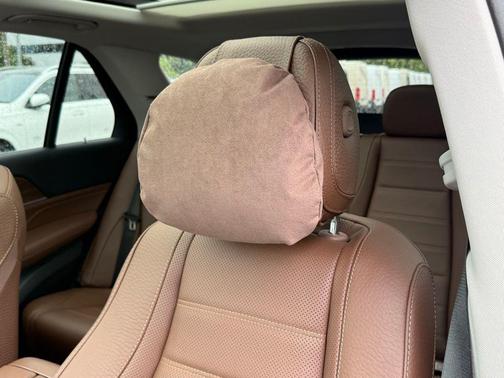 Polar White 2026 Mercedes-Benz GLE 450 4MATIC
