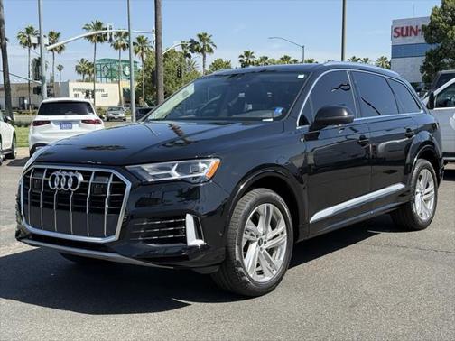 2022 Audi Q7 55 Premium Plus