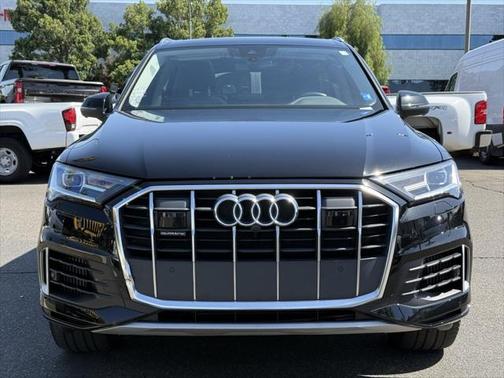 2022 Audi Q7 55 Premium Plus