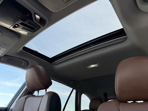 2022 Subaru Outback Touring