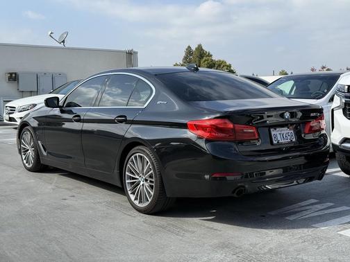 2019 BMW 530e iPerformance