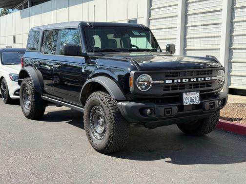 2024 Ford Bronco Black Diamond