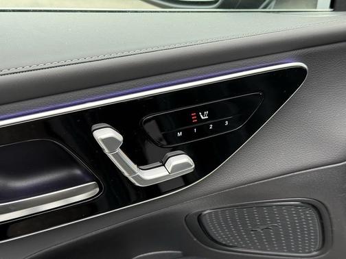 2026 Mercedes-Benz GLC 300 Base