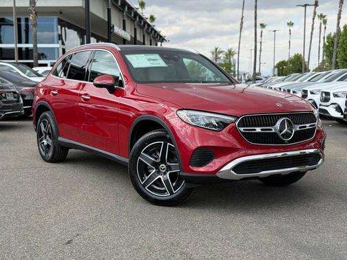 MANUFAKTUR Patagonia Red Metallic 2026 Mercedes-Benz GLC 300 Base