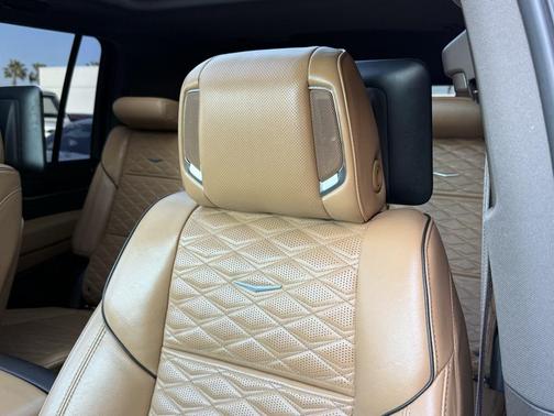 2021 Cadillac Escalade ESV Premium Luxury