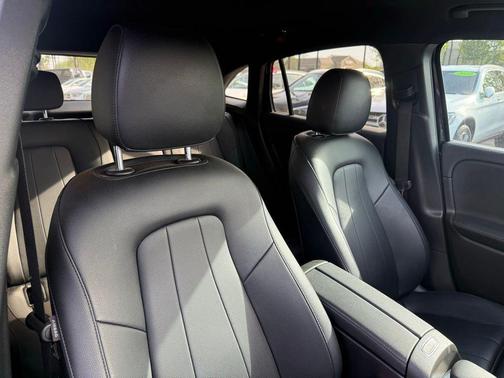 Night Black 2021 Mercedes-Benz GLA 250 Base 4MATIC