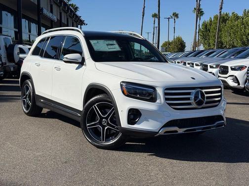 Polar White 2026 Mercedes-Benz GLB 250 Base