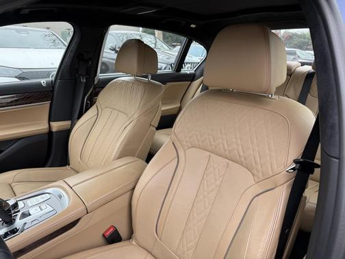 2021 BMW ALPINA B7 xDrive