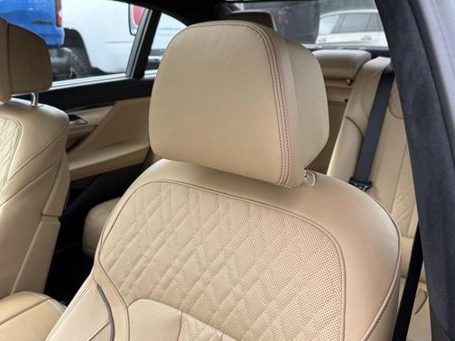 2021 BMW ALPINA B7 xDrive