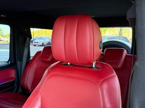 MANUFAKTUR Night Black Magno 2021 Mercedes-Benz G-Class SUV