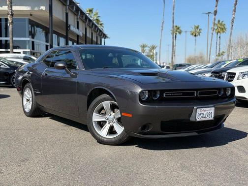 2018 Dodge Challenger SXT