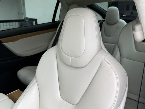 2019 Tesla Model X 100D