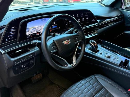 Crystal White Tricoat 2024 Cadillac Escalade ESV V-Series