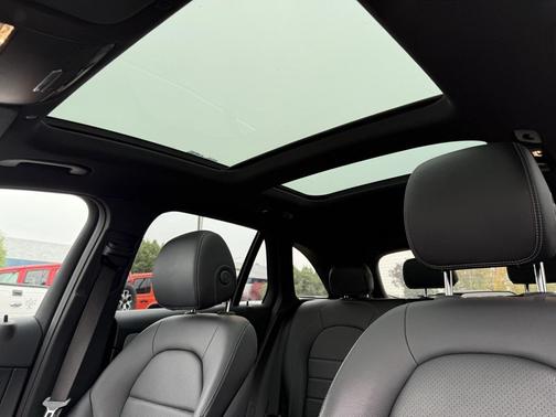 2022 Mercedes-Benz GLC 300 Base