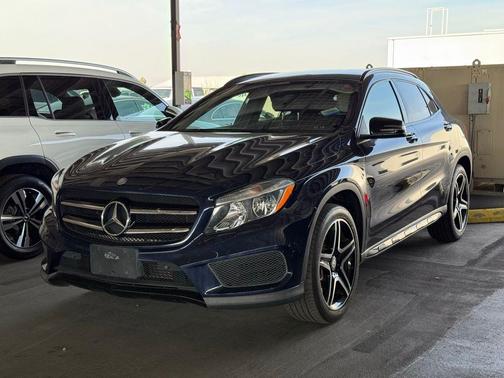2017 Mercedes-Benz GLA 250 Base