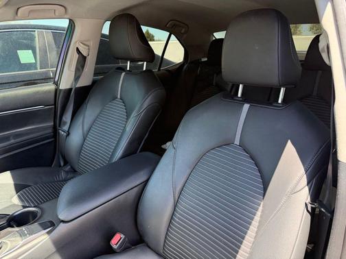Midnight Black Metallic 2024 Toyota Camry SE