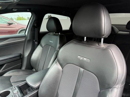 Glacial White Pearl 2021 Kia K5 GT-Line