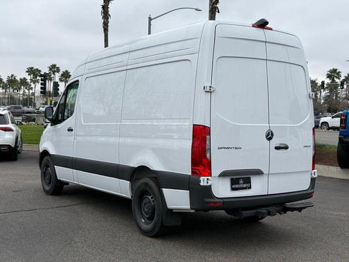 2025 Mercedes-Benz Sprinter 2500 Standard Roof