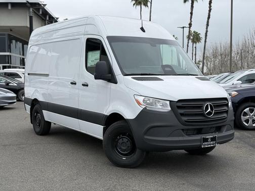 2025 Mercedes-Benz Sprinter 2500 Standard Roof