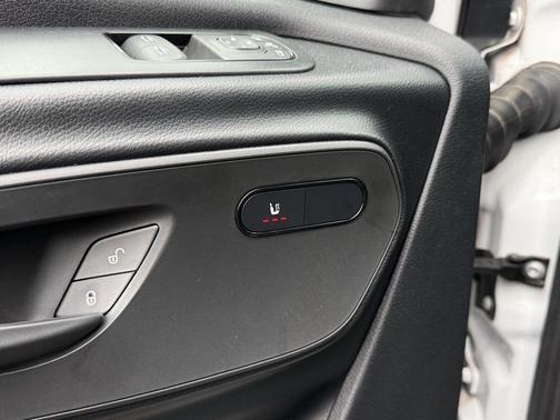 2025 Mercedes-Benz Sprinter 2500 Standard Roof