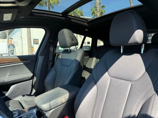 2020 BMW X4 xDrive30i