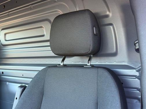 Arctic White 2026 Mercedes-Benz Sprinter 2500 Standard Roof