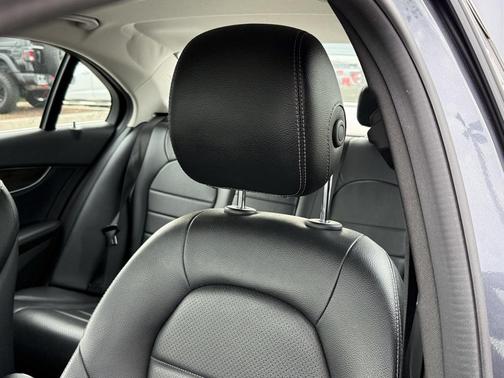 2015 Mercedes-Benz C-Class C 300