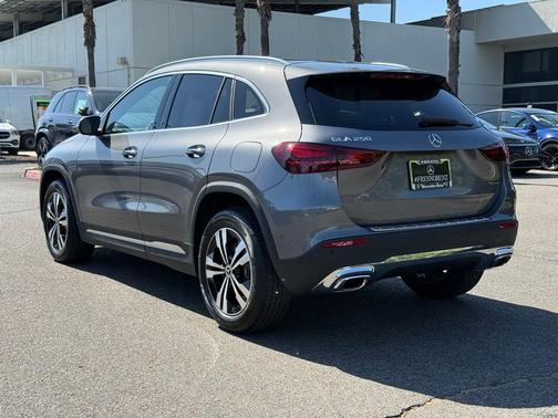 Mountain Grey Metallic 2026 Mercedes-Benz GLA 250 4MATIC