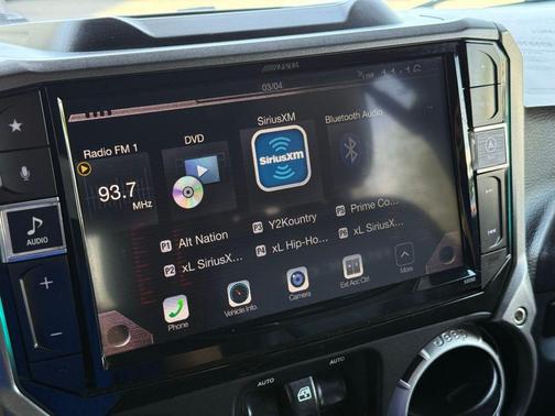 Black Clearcoat 2017 Jeep Wrangler Unlimited Rubicon