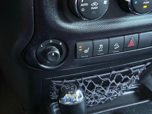 Black Clearcoat 2017 Jeep Wrangler Unlimited Rubicon