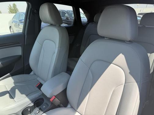 2017 Audi Q3 2.0T Premium Plus