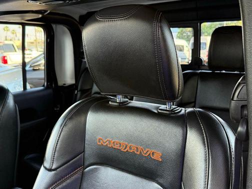 2023 Jeep Gladiator Mojave 4x4