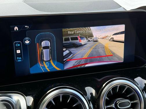 2026 Mercedes-Benz GLB 250 Base