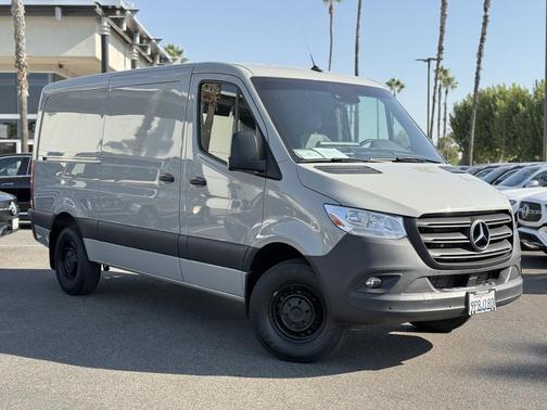 2024 Mercedes-Benz Sprinter 2500 Standard Roof