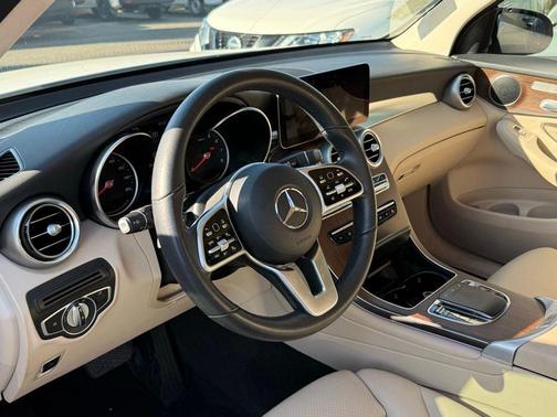 2022 Mercedes-Benz GLC 300 Base
