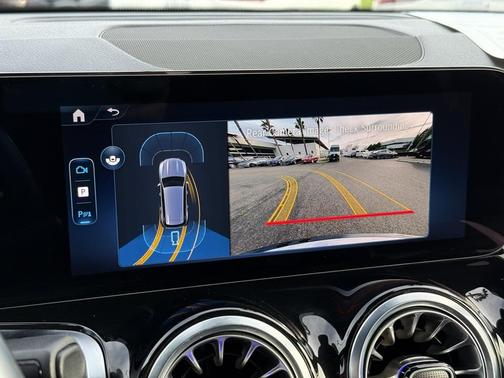 2025 Mercedes-Benz GLB 250 4MATIC