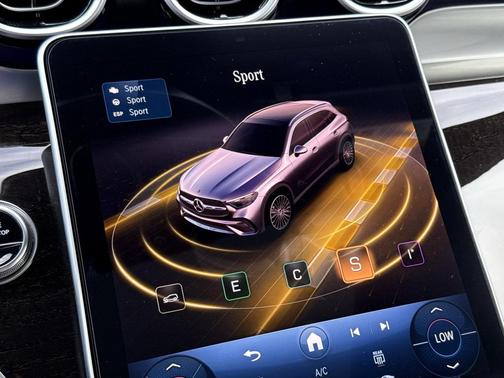 2025 Mercedes-Benz GLC 300 4MATIC