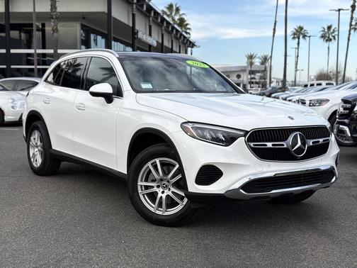2025 Mercedes-Benz GLC 300 4MATIC