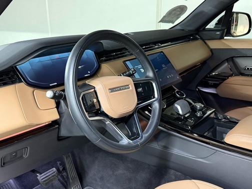 2023 Land Rover Range Rover Sport SE