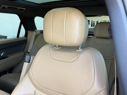 2023 Land Rover Range Rover Sport SE