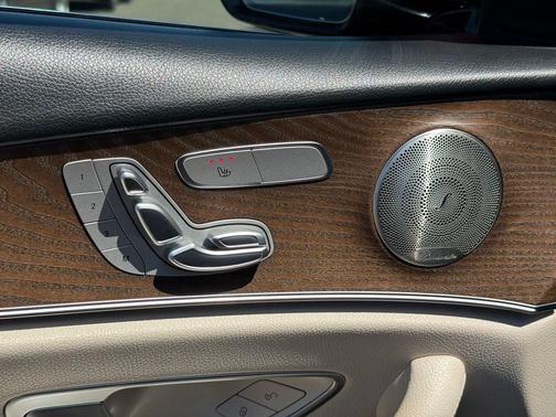 MANUFAKTUR Cardinal Red Metallic 2022 Mercedes-Benz E-Class E 350