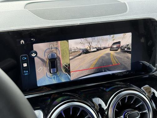 2026 Mercedes-Benz GLB 250 Base