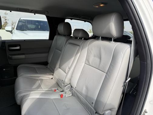2016 Toyota Sequoia Limited