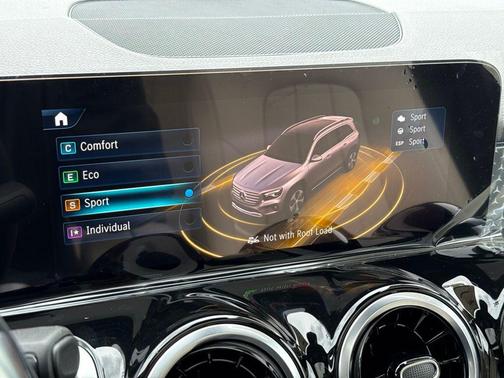 Polar White 2026 Mercedes-Benz GLB 250 Base